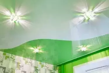 натяжной потолок зеленый