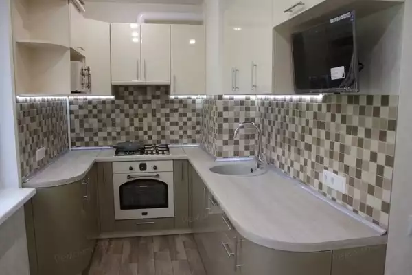 фото капитального ремонта квартиры на ул. Кустодиева д.12 установка мебели в кухне