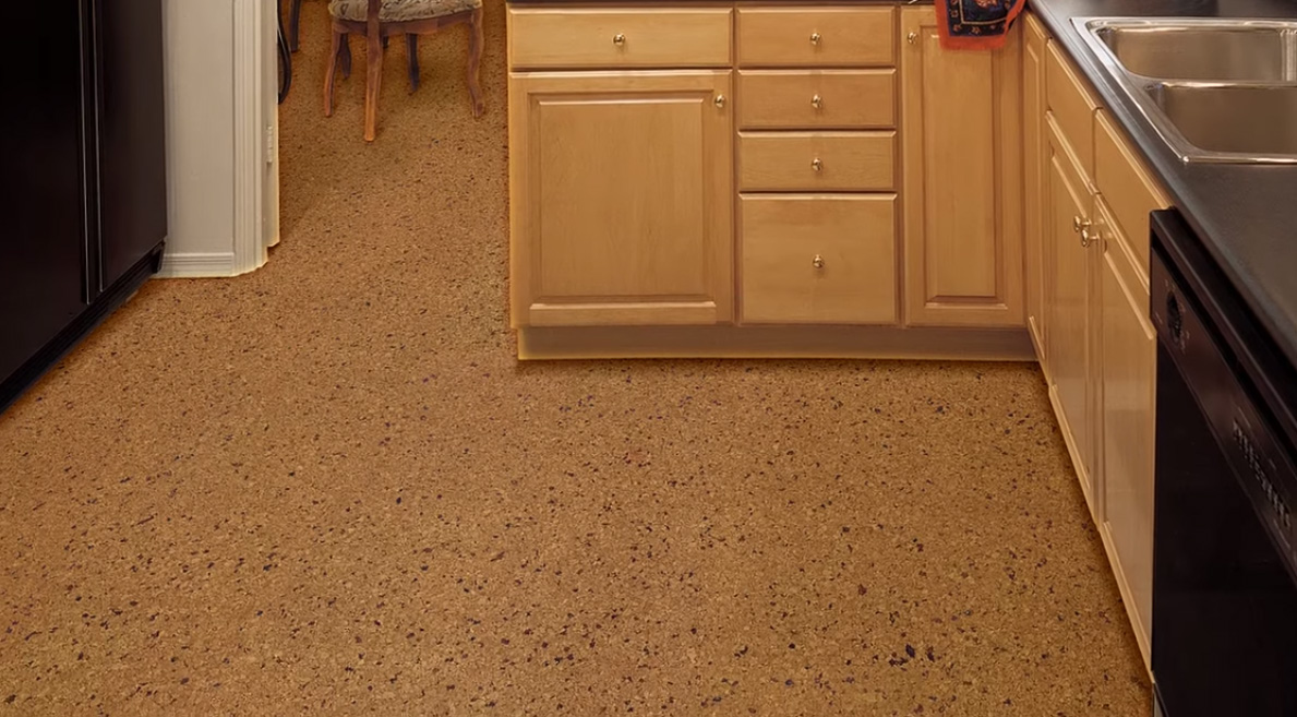 пробковое покрытие пола на кухне